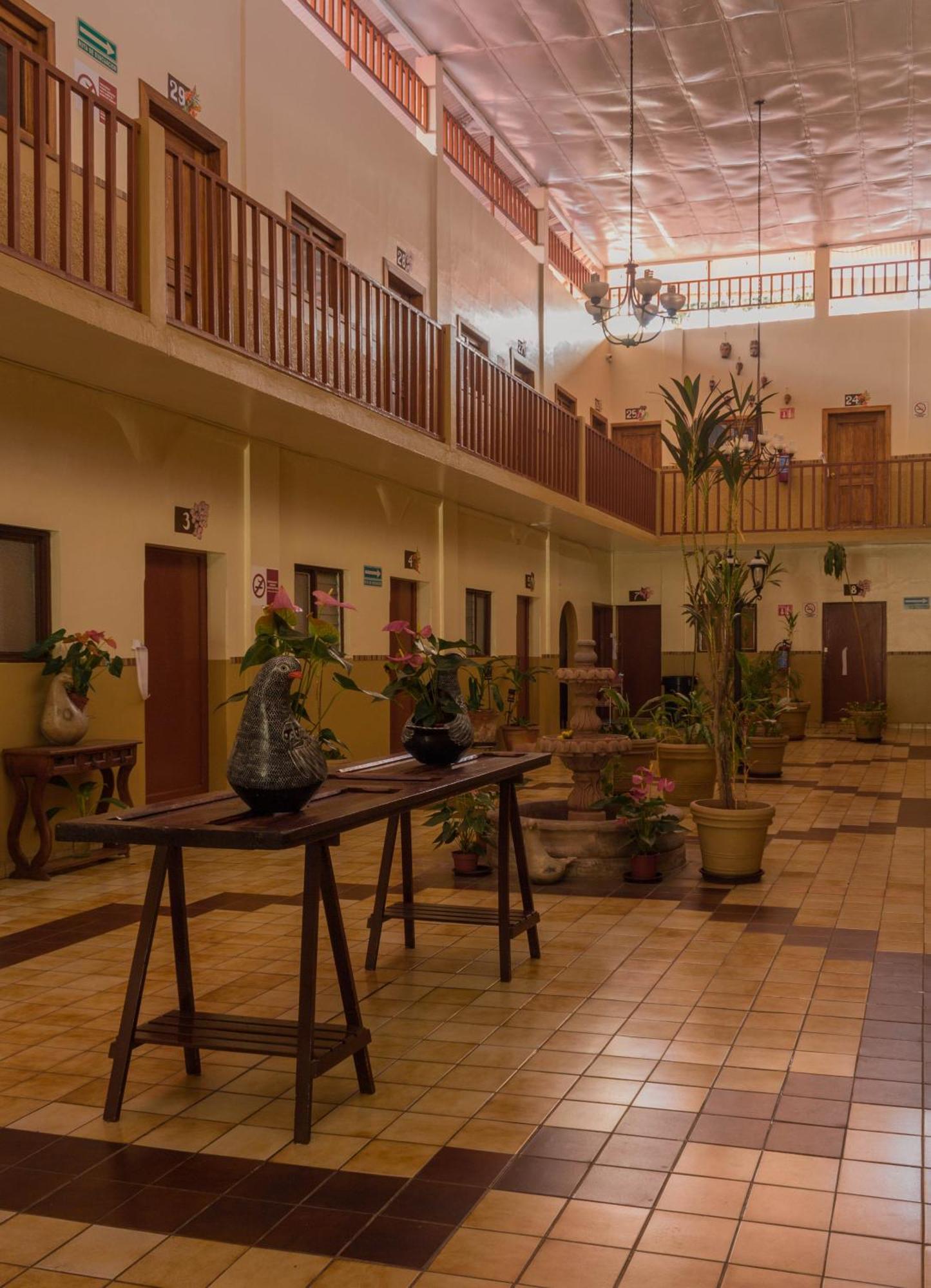Hotel Cervantino Tapachula Εξωτερικό φωτογραφία