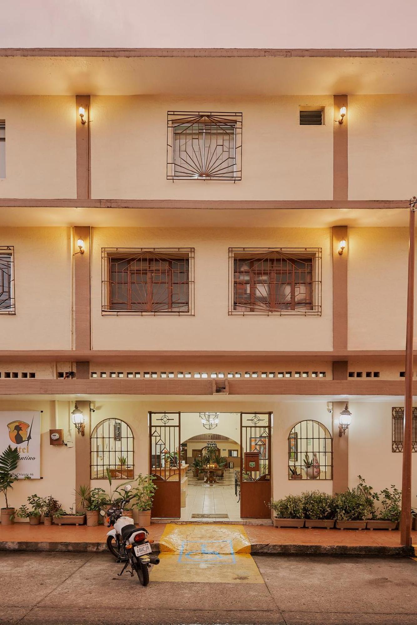 Hotel Cervantino Tapachula Εξωτερικό φωτογραφία