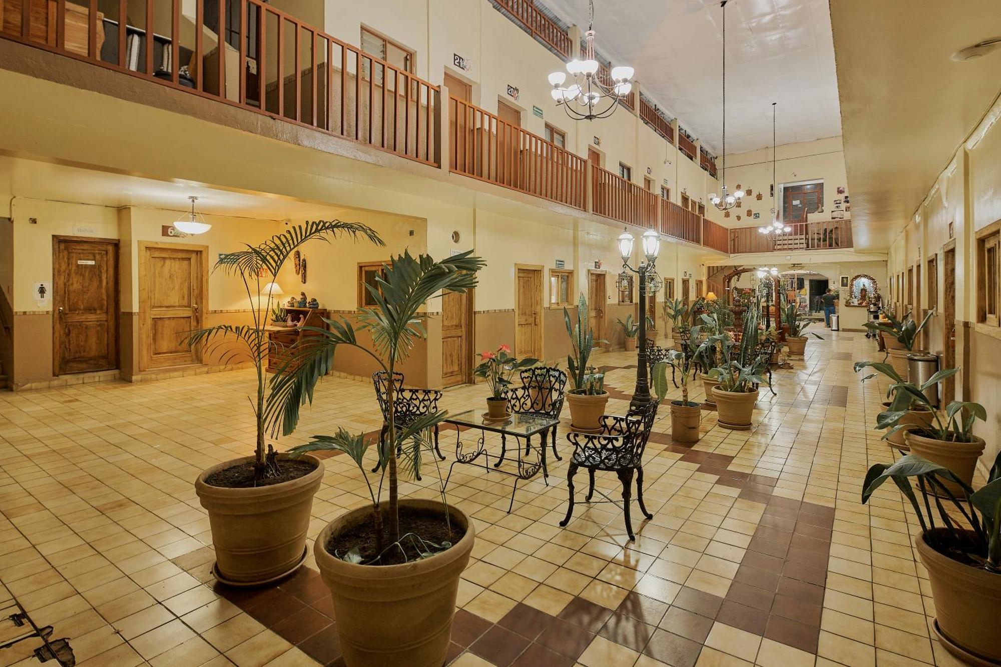 Hotel Cervantino Tapachula Εξωτερικό φωτογραφία