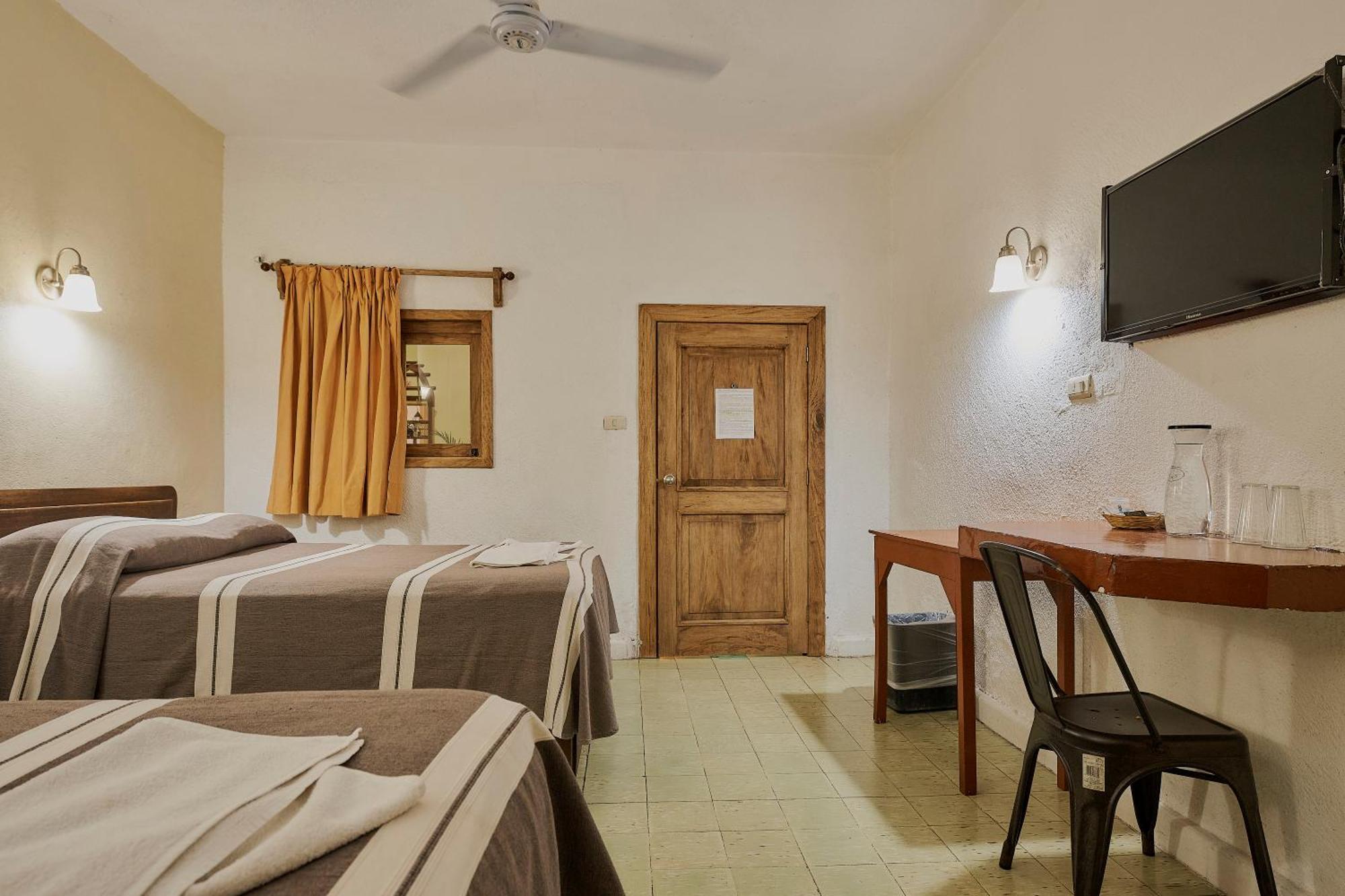 Hotel Cervantino Tapachula Εξωτερικό φωτογραφία