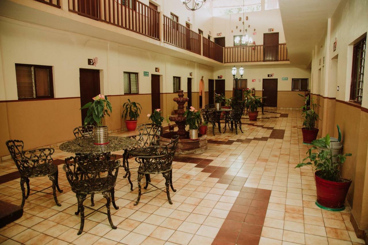 Hotel Cervantino Tapachula Εξωτερικό φωτογραφία